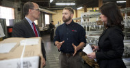 Labor Secretary Campaigns For Higher Federal Minimum Wage