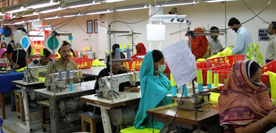 Better worker safety laws needed: An apparal factory in Karachi, Pakistan