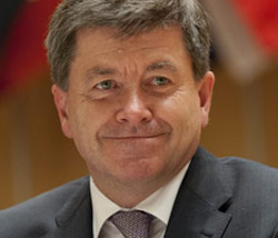 Guy Ryder ILO issues a call to action to deal with youth unemployment